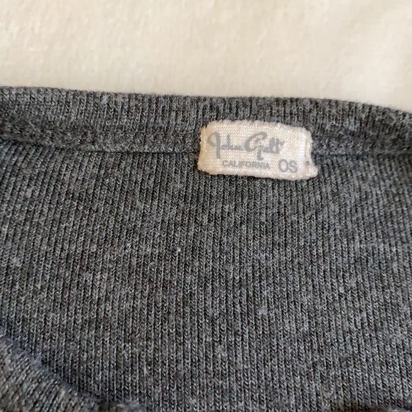 Longe Sleeve Top - Picture 2 of 2